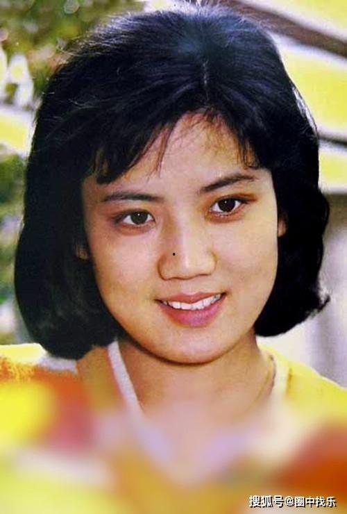 电影演员李秀明近照