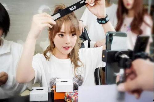 80后游戏女主播,青春追梦，电竞江湖的璀璨星辰